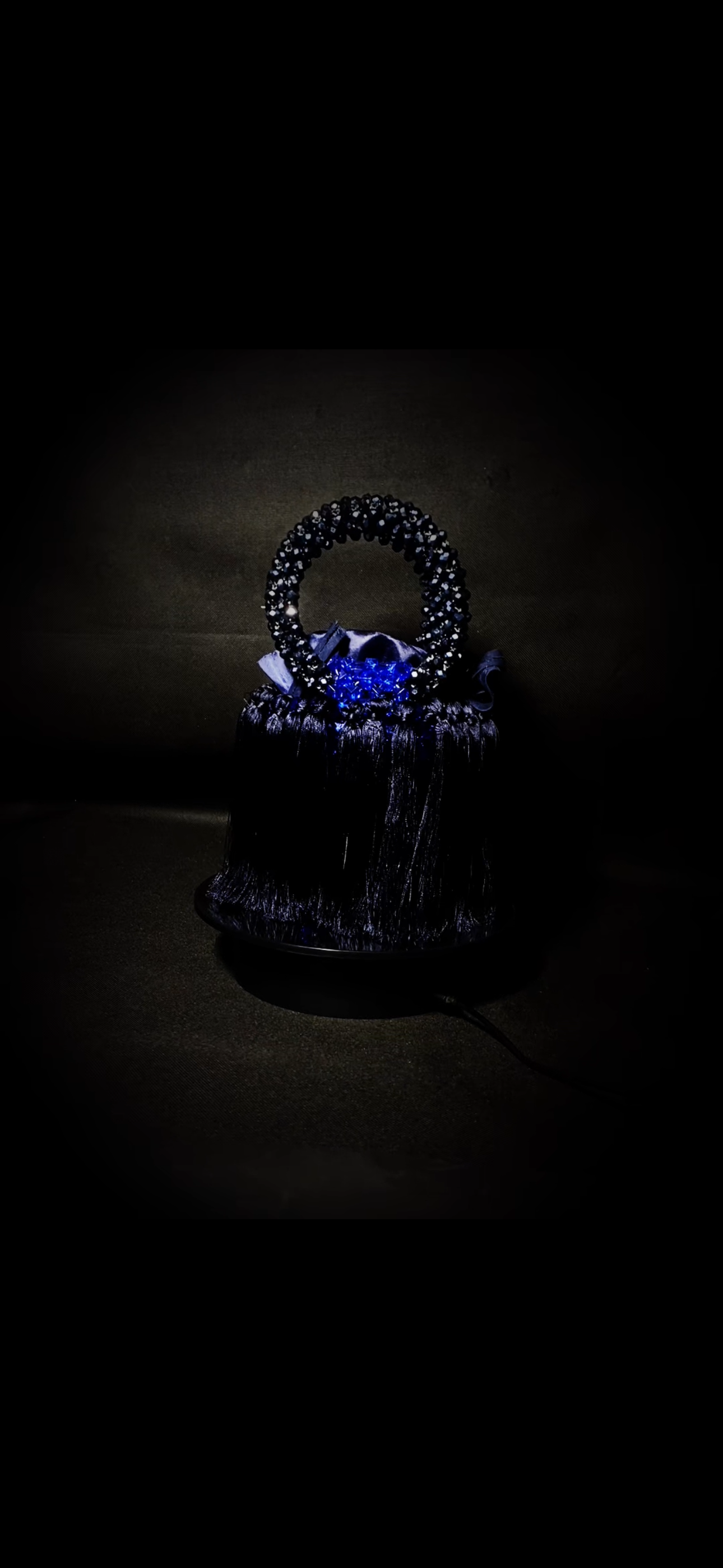 TASSEL BUCKET BAG